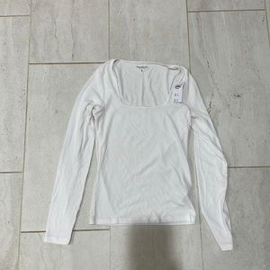 Abercrombie and fitch size M white long sleeve shirt, new with tags